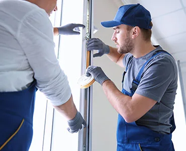 glass repair experts in Wellington, FL